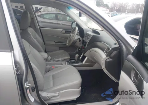 2011 Subaru Forester 2.5X z USA, uszkodzony, nr VIN JF2SHABC1BH704017